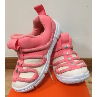 アディダス(adidas)のうーちゃん様【新品】ナイキ ノーヴィス ノービス（ピンク:16.5〜17.5㎝）(スリッポン)