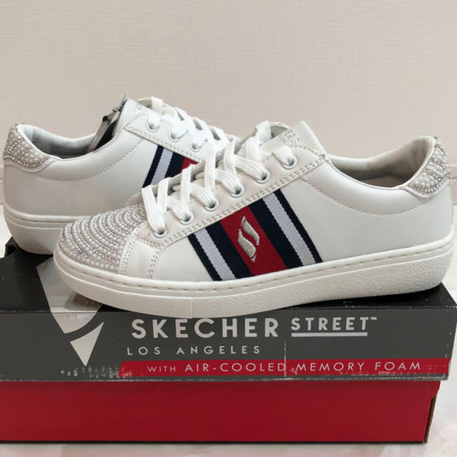 SKECHERS - スケッチャーズ SKECHERS レディース スニーカー 白 23センチの通販 by akana's shop｜スケッチャーズ ならラクマ