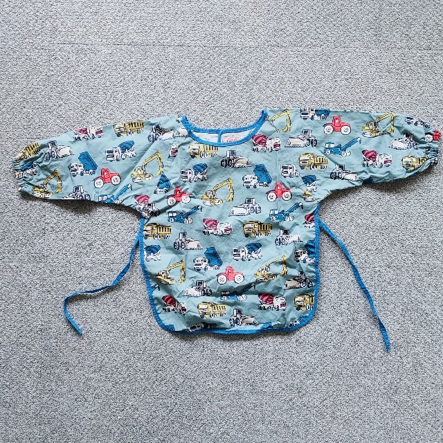 Cath Kidston(キャスキッドソン)のCath Kids キャスキッドソン スモック エプロン キッズ/ベビー/マタニティのベビー服(~85cm)(その他)の商品写真