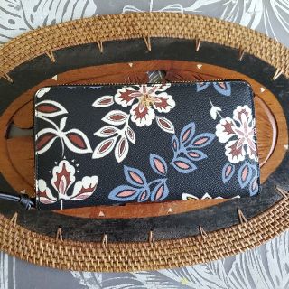 Tory Burch(財布)のフリマアイテム一覧 Tory Burch(財布)のフリマアイテム一覧