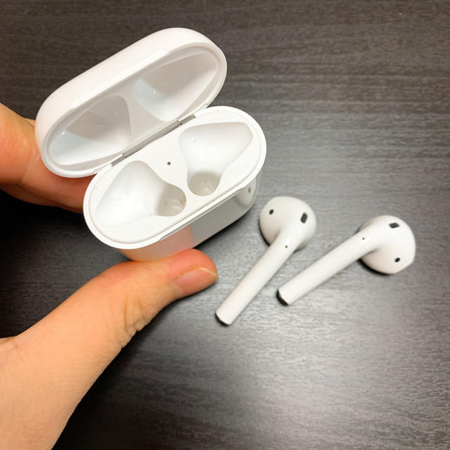 Apple(アップル)の山田様♡Airpods 箱付 スマホ/家電/カメラのオーディオ機器(ヘッドフォン/イヤフォン)の商品写真