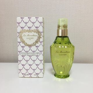 レメルヴェイユーズラデュレ(Les Merveilleuses LADUREE)のレ・メルヴェイユーズラデュレ　ボディトリートメントオイル(ボディオイル)