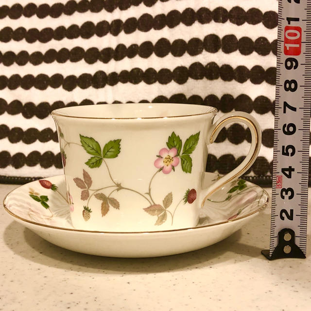 WEDGWOOD(ウェッジウッド)の6脚セット　ウェッジウッド インテリア/住まい/日用品のキッチン/食器(グラス/カップ)の商品写真