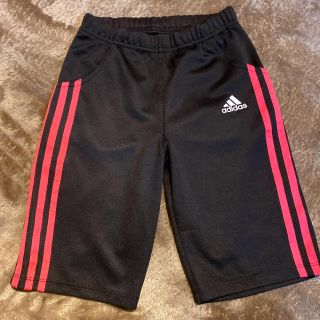 アディダス(adidas)のadidas ハーフパンツ(パンツ/スパッツ)