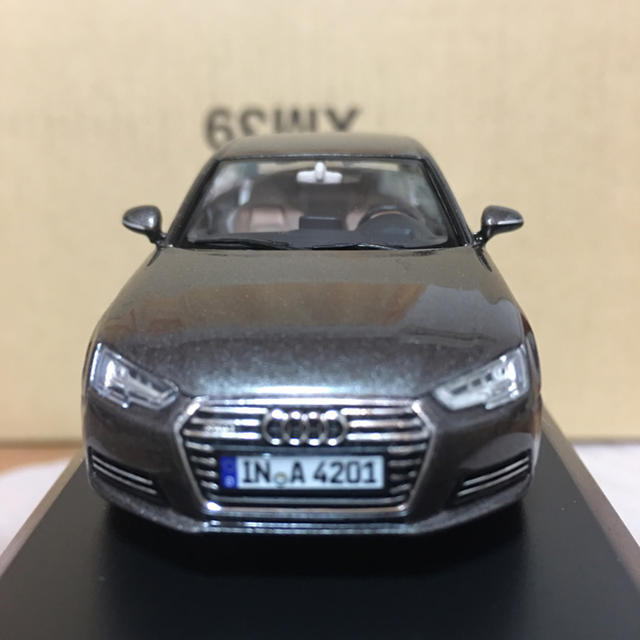 AUDI(アウディ)のアウディ　A4 ミニカー エンタメ/ホビーのおもちゃ/ぬいぐるみ(ミニカー)の商品写真