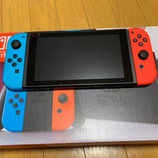 ニンテンドースイッチ(Nintendo Switch)の任天堂　switch スマブラ付き　(中古)(家庭用ゲーム機本体)