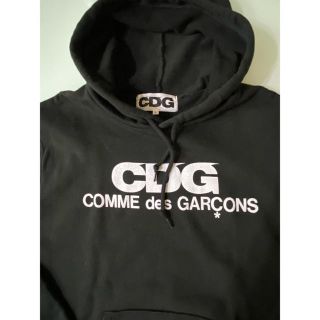 コムデギャルソン(COMME des GARCONS)のcomme des garcons  パーカー　L ブラック(パーカー)