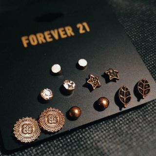 フォーエバートゥエンティーワン(FOREVER 21)のFOREVER21 ピアスセット(ピアス)