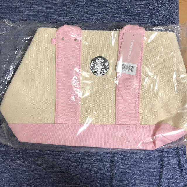 Starbucks Coffee(スターバックスコーヒー)の♡限定♡ 台湾　スタバ　トートバッグ  桜 レディースのバッグ(トートバッグ)の商品写真