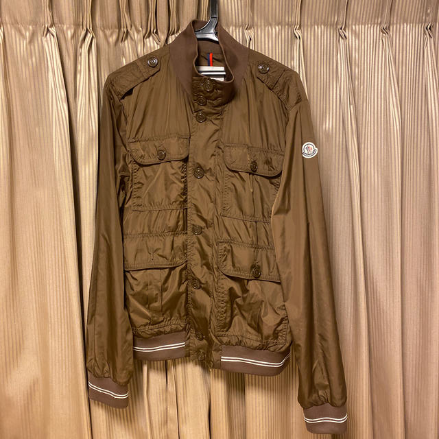 MONCLER(モンクレール)の本物サイズ5モンクレールDELONIXジャケットMONCLER正規品M65XXL メンズのジャケット/アウター(ミリタリージャケット)の商品写真