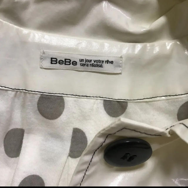 BeBe(ベベ)のBeBe レインコート Mサイズ 110センチ キッズ/ベビー/マタニティのこども用ファッション小物(レインコート)の商品写真