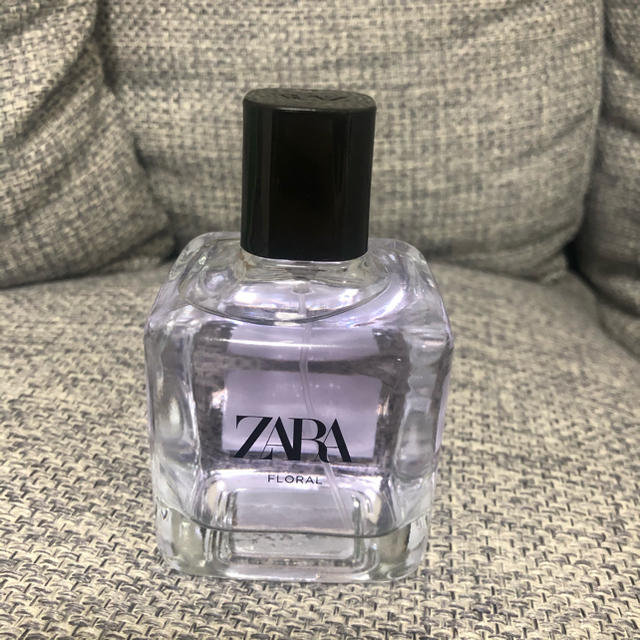 ZARA(ザラ)のZARA 香水 100ml コスメ/美容の香水(香水(女性用))の商品写真