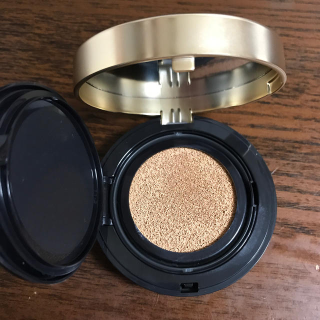 laura mercier(ローラメルシエ)のローラメルシエ　クッションファンデーション2N1 コスメ/美容のベースメイク/化粧品(ファンデーション)の商品写真