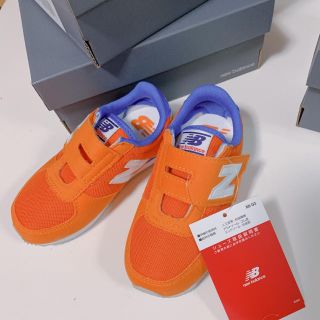 ニューバランス(New Balance)の16.0 新品 ニューバランス スニーカー 220 オレンジ ブルー キッズ(スニーカー)