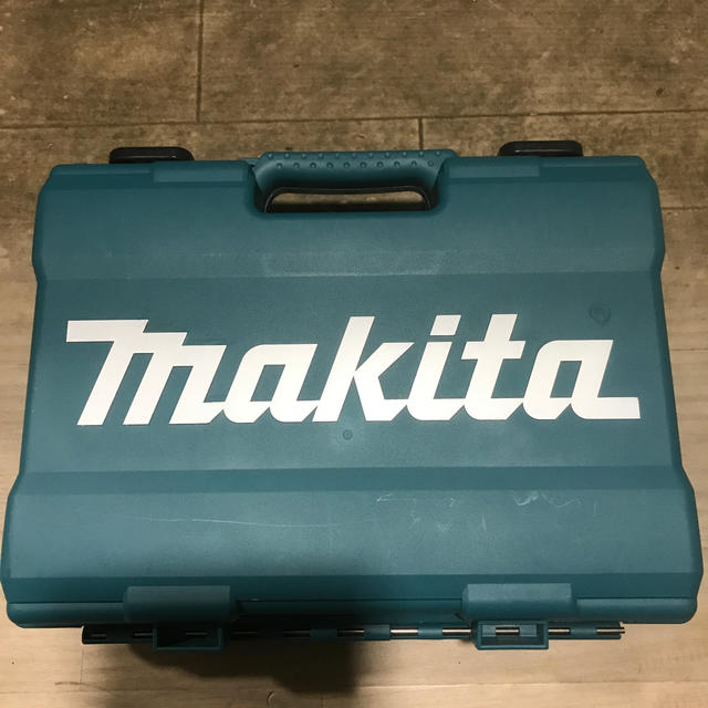 マキタ 充電式ドライバドリル　10.8Vスライド