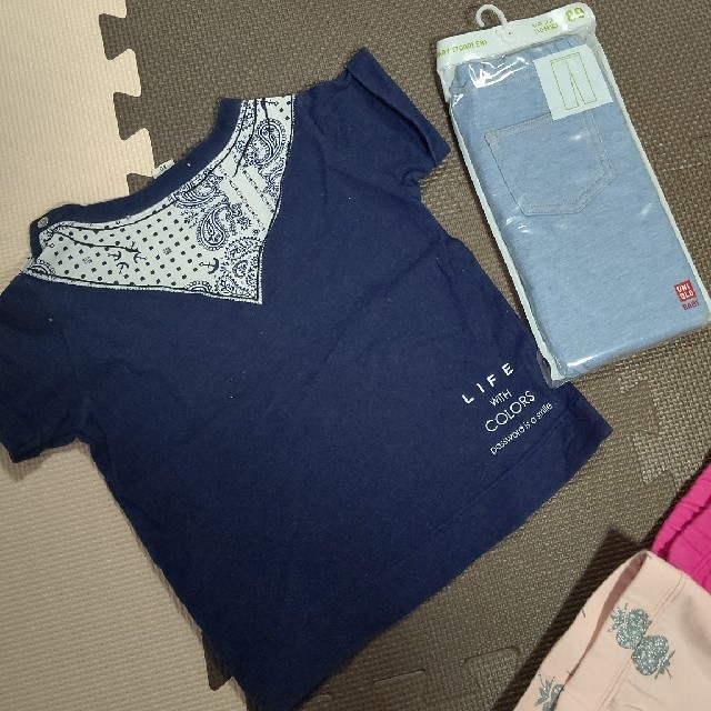 GAP(ギャップ)のセット売り4点  Tシャツ1点  パンツ3点  UNIQLOは新品  used キッズ/ベビー/マタニティのベビー服(~85cm)(パンツ)の商品写真