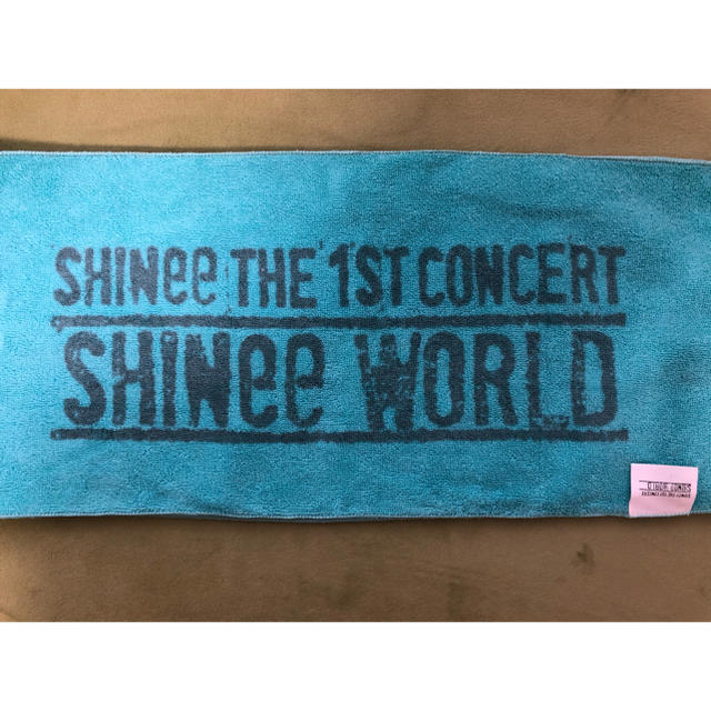 SHINee(シャイニー)の新品未使用 SHINee 1st ソウルコン スローガンタオル エンタメ/ホビーのタレントグッズ(アイドルグッズ)の商品写真