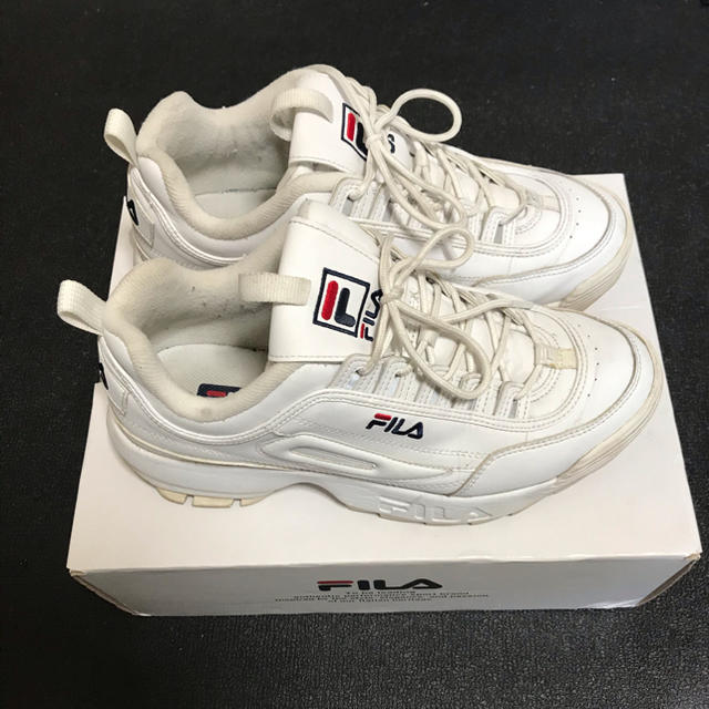 FILA(フィラ)の中古箱付き　FILA disruptor2  メンズの靴/シューズ(スニーカー)の商品写真