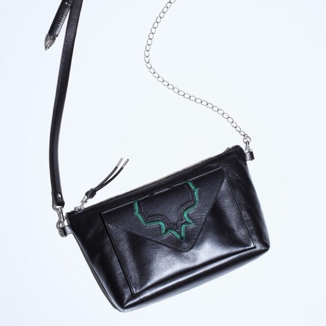 TOGA pulla  Embroidery chain bag