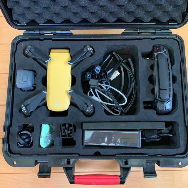 ドローン　DJI Spark フライモアコンボ 美品