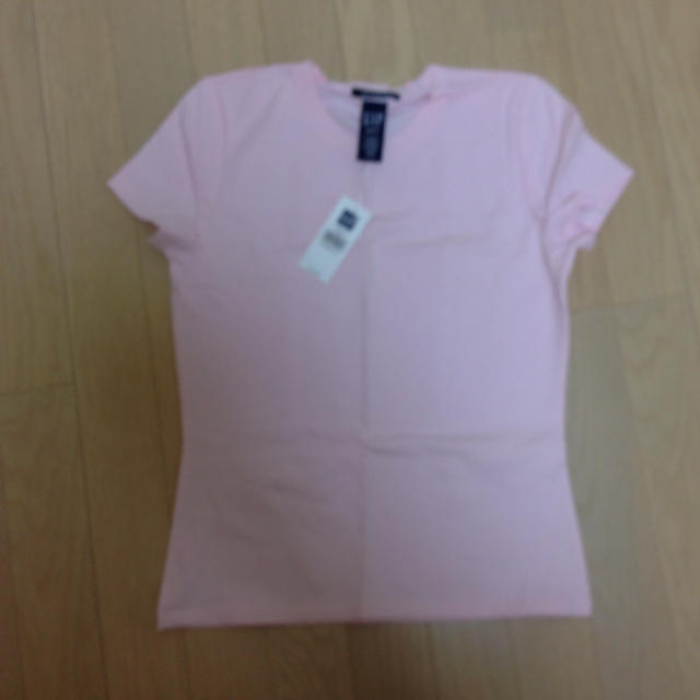 GAP(ギャップ)のGAP Ｔシャツ カットソー 新品♡ レディースのトップス(Tシャツ(半袖/袖なし))の商品写真