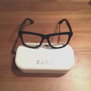 ザラ(ZARA)のZARA 黒ぶち伊達メガネ(サングラス/メガネ)