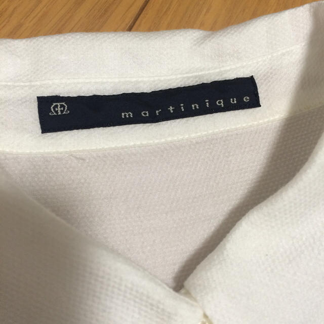 martinique Le Conte(マルティニークルコント)のmartinique 白ブラウス シャツ レディースのトップス(シャツ/ブラウス(半袖/袖なし))の商品写真