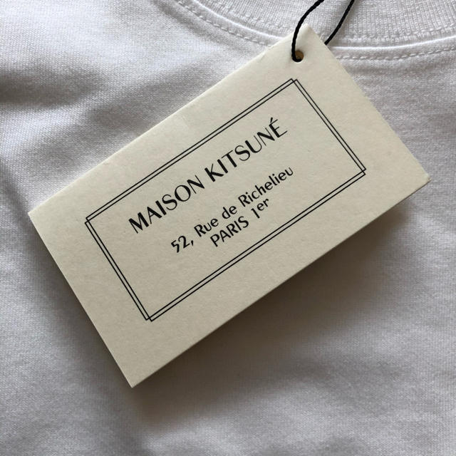 MAISON KITSUNE'(メゾンキツネ)の新品　メゾンキツネ　Tシャツ　ダブルフォックス　M メンズのトップス(Tシャツ/カットソー(半袖/袖なし))の商品写真