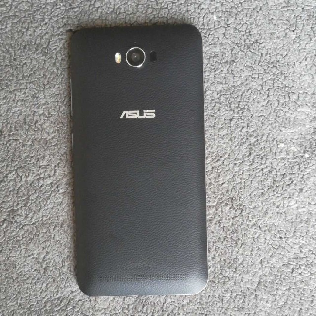 ASUS(エイスース)のzenfone Max ZC550KL SIMフリー美品 スマホ/家電/カメラのスマートフォン/携帯電話(スマートフォン本体)の商品写真