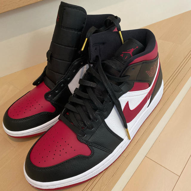 NIKE(ナイキ)の[新品未使用] Air Jordan 1 Mid 28.5cm メンズの靴/シューズ(スニーカー)の商品写真