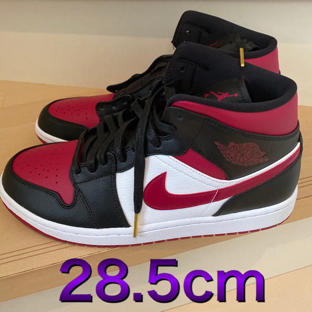 NIKE(ナイキ)の[新品未使用] Air Jordan 1 Mid 28.5cm メンズの靴/シューズ(スニーカー)の商品写真