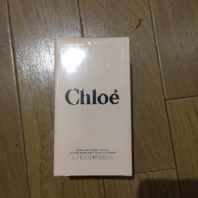 Chloe(クロエ)のクロエボディーローション コスメ/美容のボディケア(ボディローション/ミルク)の商品写真