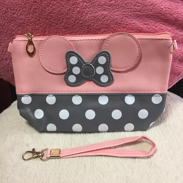 Disney(ディズニー)のミニーちゃん風ポーチ♡ピンク✖︎グレー  ストラップ付き 新品 SALE中❣️ レディースのファッション小物(ポーチ)の商品写真