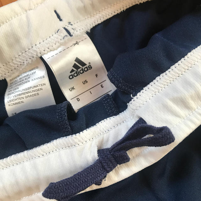 adidas(アディダス)の130 ジャージ キッズ/ベビー/マタニティのキッズ服女の子用(90cm~)(パンツ/スパッツ)の商品写真