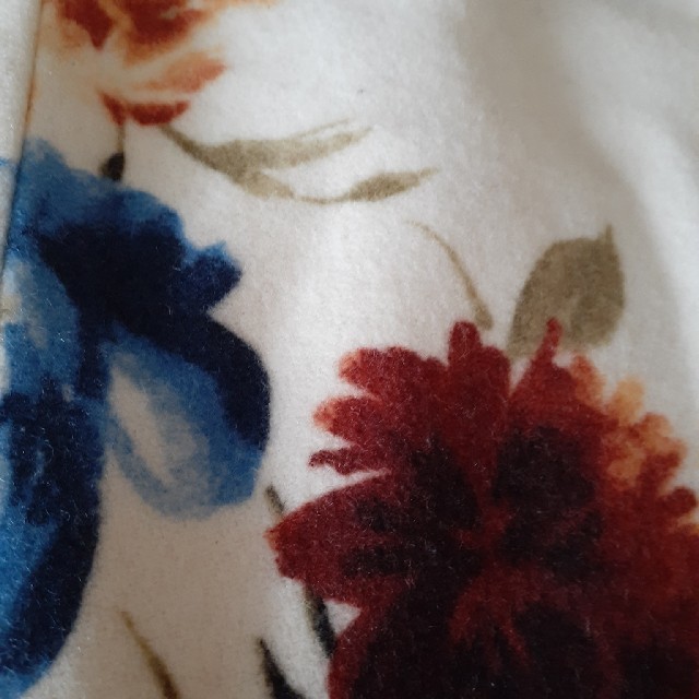 　専用　　アドニシス　花柄スカート レディースのスカート(ひざ丈スカート)の商品写真