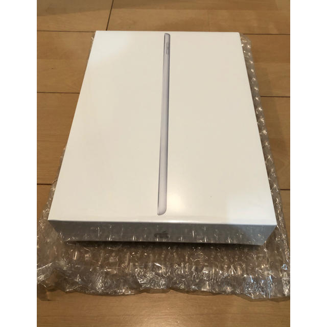 iPad  第7世代 32GB MW752J/A シルバー新品未開封品