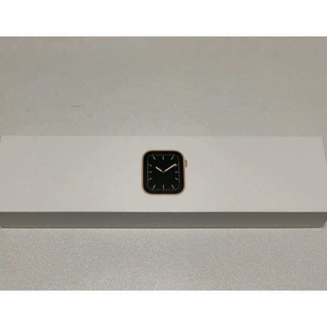 Apple Watch(アップルウォッチ)の超美品　Apple Watch series5 Cellular 40mm スマホ/家電/カメラのスマートフォン/携帯電話(その他)の商品写真