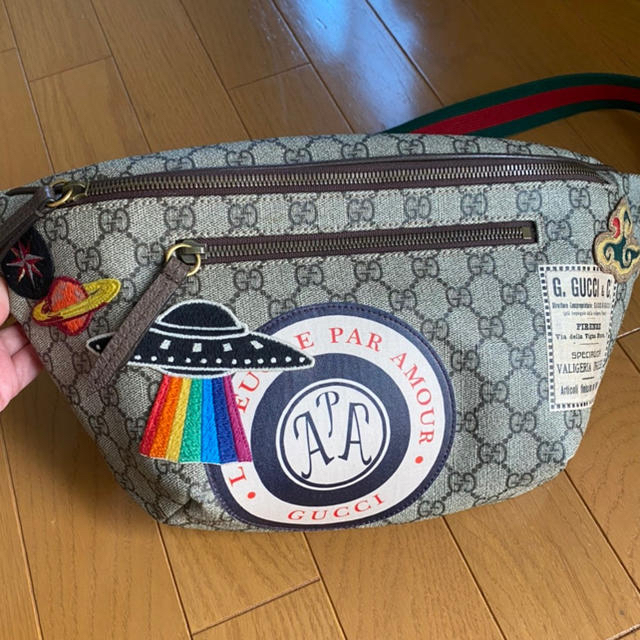 Gucci(グッチ)のGUCCI クーリエGGスプリームベルトバック(美品) ＠ー様専用 レディースのバッグ(ショルダーバッグ)の商品写真