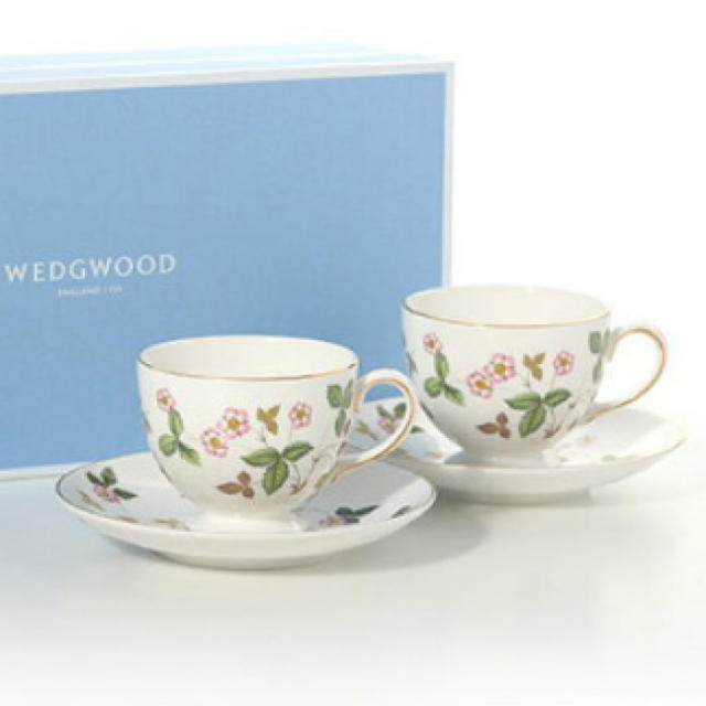 WEDGWOOD(ウェッジウッド)の【新品】ウェッジウッド　ティーカップ&ソーサー　ペア インテリア/住まい/日用品のキッチン/食器(グラス/カップ)の商品写真