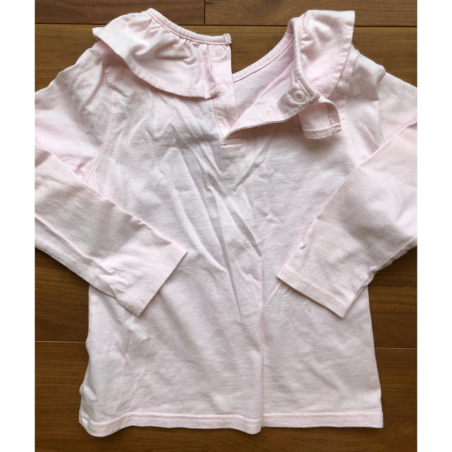 UNIQLO(ユニクロ)のUNIQLO長袖トップス100 キッズ/ベビー/マタニティのキッズ服女の子用(90cm~)(Tシャツ/カットソー)の商品写真