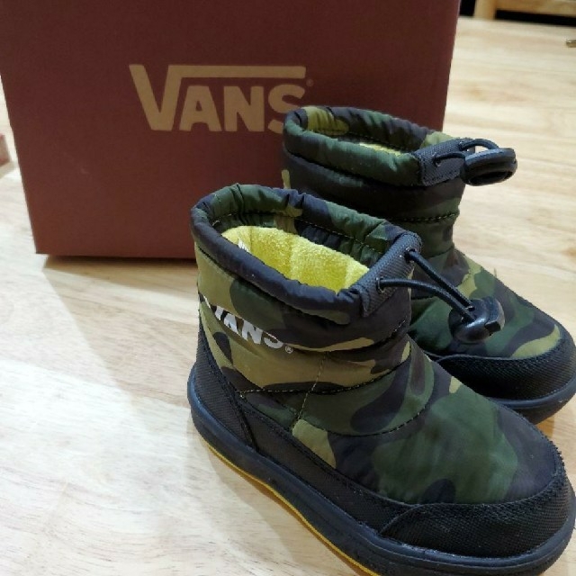 VANS(ヴァンズ)のスノーブーツ　14センチ キッズ/ベビー/マタニティのベビー靴/シューズ(~14cm)(ブーツ)の商品写真