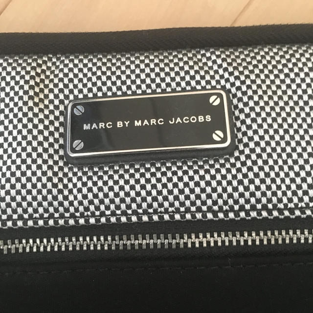 MARC BY MARC JACOBS(マークバイマークジェイコブス)の【MARC JACOBS / マークバイマークジェイコブス】ノートPCケース スマホ/家電/カメラのPC/タブレット(その他)の商品写真