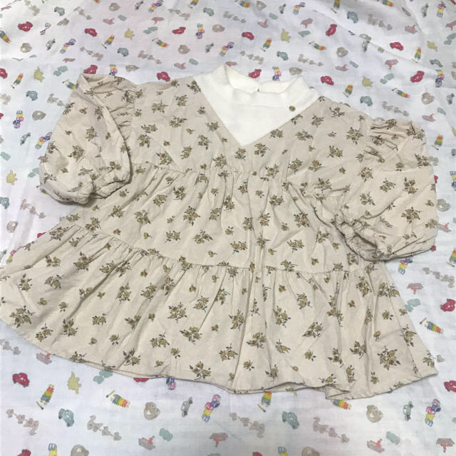 petit main(プティマイン)のご専用 petit main  プティマイン 花柄チュニック 110 キッズ/ベビー/マタニティのキッズ服女の子用(90cm~)(Tシャツ/カットソー)の商品写真