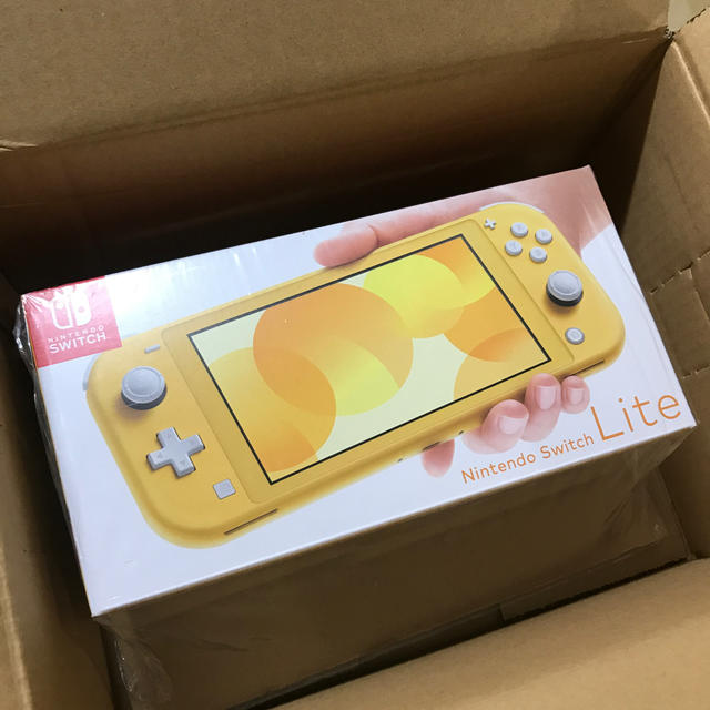 Nintendo Switch Lite イエロー