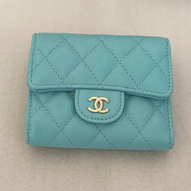 CHANEL シャネル　コンパクト　三つ折り財布