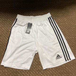 アディダス(adidas)のadidas ショートパンツ　メンズ　L(ショートパンツ)