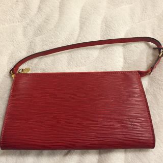 ルイヴィトン(LOUIS VUITTON)のtime sale⭐️エピ ポシェット(ショルダーバッグ)