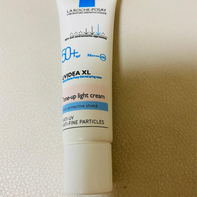 LA ROCHE-POSAY(ラロッシュポゼ)のラ　ロッシュ　ポゼ　化粧下地　トーンアップ コスメ/美容のベースメイク/化粧品(化粧下地)の商品写真