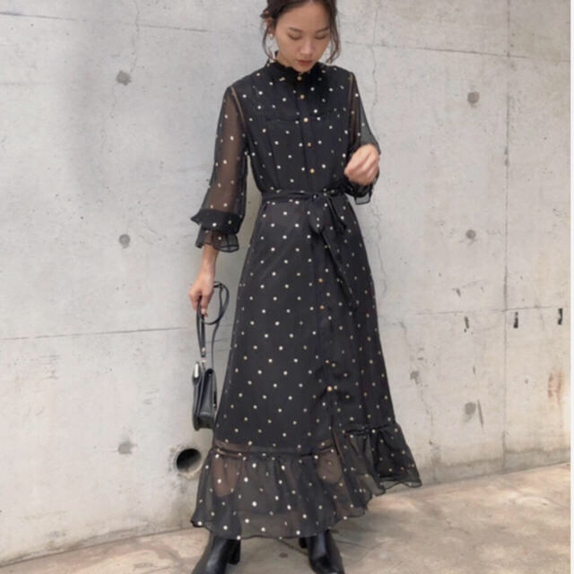 Ameri VINTAGE(アメリヴィンテージ)のameri sparkle dot dress レディースのワンピース(ロングワンピース/マキシワンピース)の商品写真