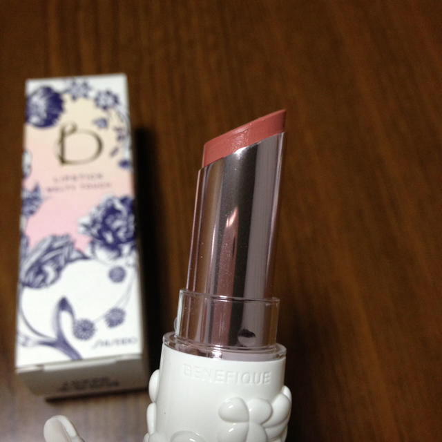 SHISEIDO (資生堂)(シセイドウ)のベネフィーク セオティ リップ ピンク コスメ/美容のベースメイク/化粧品(その他)の商品写真